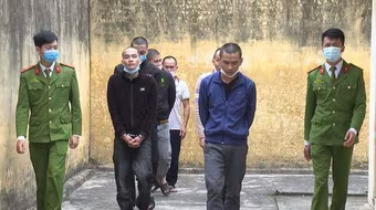 'Bắt cóc' ông chủ bán lợn giống, yêu cầu viết giấy nợ 