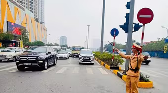 Xử phạt 692 trường hợp tài xế ô tô, xe máy vi phạm lỗi nồng độ cồn