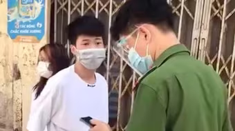 Xử phạt nghiêm nam thanh niên lăng mạ Cảnh sát khi bị kiểm tra lý do ra đường
