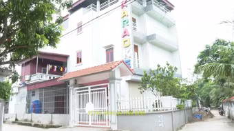 Bất chấp lệnh cấm, 16 thanh niên nam, nữ vẫn tụ tập trong quán karaoke