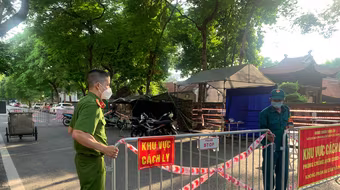 Dỡ phong tỏa 2 phường Văn Chương- Văn Miếu, chỉ còn 700 trên hơn 21.000 nhân khẩu tiếp tục cách ly