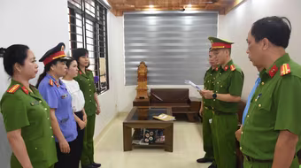 Nguyên Giám đốc Cơ sở cai nghiện ma túy số 1 và kế toán tham ô gần 1 tỷ đồng