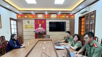 Hai phụ nữ đăng tin phát hiện 'bàn tay người trong bụng cá' để ...'câu like'