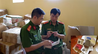 Khởi tố cặp vợ chồng buôn sản phẩm Viên hoàn mềm Quân vương Nhất sinh đan