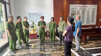 Khám xét khẩn cấp nhà 'trùm giang hồ' Bùi Quốc Ý