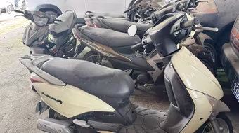 Tìm chủ sở hữu của xe Honda Lead