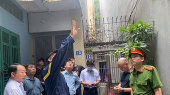 Phường Văn Miếu - Quốc Tử Giám hỗ trợ gia đình có 5 người tử vong trong vụ cháy