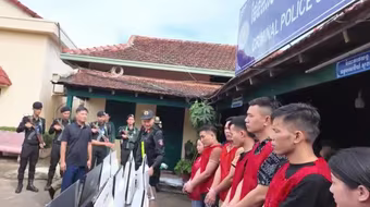 Triệt phá đường dây lừa đảo qua mạng, bắt 59 đối tượng tại Campuchia