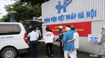 Phối hợp diễn tập phương án phòng cháy, chữa cháy tại Bệnh viện Việt Pháp