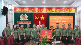 Công an Thủ đô tiếp thêm sức mạnh cho lực lượng tuyến đầu và nhân dân tỉnh Gia Lai trong giai đoạn khó khăn nhất