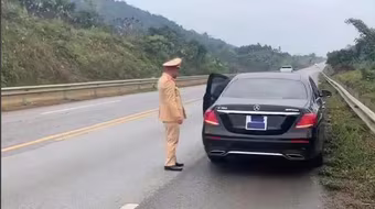 Phát hiện hàng chục lái xe che biển số, né phạt “nguội” vi phạm tốc độ trên cao tốc