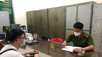 Xử phạt chủ tài khoản facebook bình luận xuyên tạc về phòng, chống dịch Covid-19 tại quận Cầu Giấy