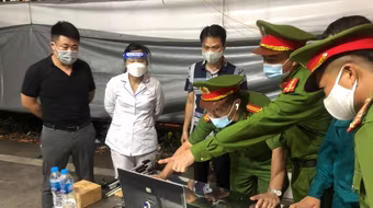 Lắp camera quét mã QR code tại 23 chốt kiểm soát ra vào thành phố Hà Nội phòng chống Covid-19