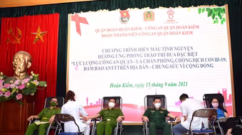 Trao những giọt máu nghĩa tình cứu người trong mùa Covid-19