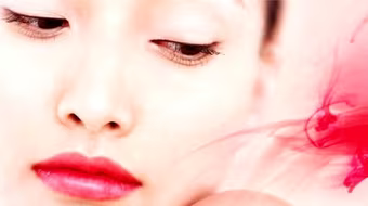 Đánh bay mụn trứng cá trên cơ thể