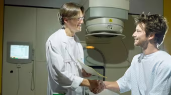 Viagra giúp bệnh nhân ung thư tuyến tiền liệt duy trì chuyện “chăn gối”