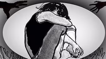 Ấn Độ: Rủ bạn cưỡng hiếp vợ chưa cưới ngay trong ôtô