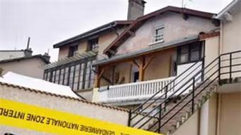 Rợn người vợ giấu xác chồng trong tủ suốt 6 năm trời