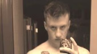 Lính thủy bị bắt vì định tổ chức “tiệc sex” loạn luân