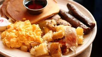 Đâm người vì ngủ dậy không được ăn sáng ngay