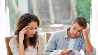 Bí quyết giúp các cặp đôi đẩy lùi mâu thuẫn về tiền bạc