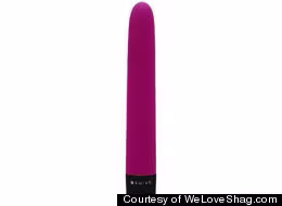 Bị bắt vì... ném đồ chơi tình dục vào mặt cảnh sát