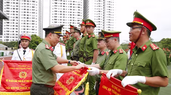 Bế mạc trao giải Hội thi Điều lệnh, quân sự, võ thuật năm 2023 của Công an Hà Nội