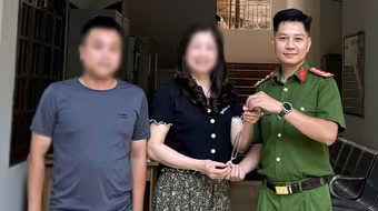 Công an phường Hà Đông giúp người dân tìm lại 1 lượng vàng đánh rơi