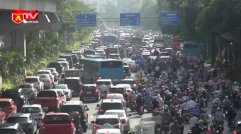 Cục CSGT sẽ đề xuất thí điểm thu nhỏ làn ô tô, dành riêng làn đường cho xe máy