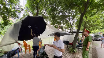 "Chỉnh trang" trật tự đô thị tại phường Mộ Lao