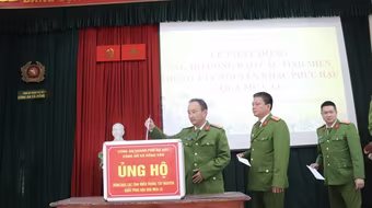 Phát huy tinh thần tương thân tương ái, hướng về đồng bào miền Trung, Tây Nguyên