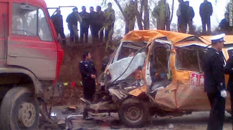 Tai nạn xe buýt khiến 15 học sinh thiệt mạng