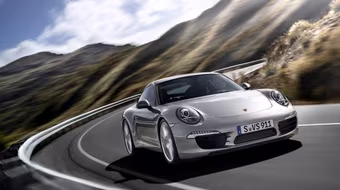 Thưởng thức vẻ đẹp tinh tế của Porsche 911 Carrera S 2012