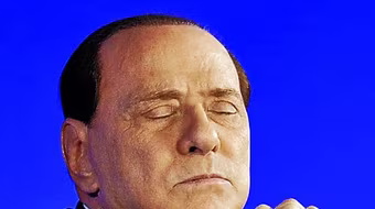 Thủ tướng Ý Silvio Berlusconi... ngủ gật trước các nỗ lực của G20 