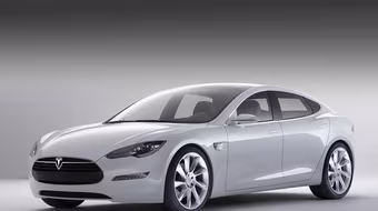 “Thiên thần của Charlie” tậu ô tô bảo vệ môi trường