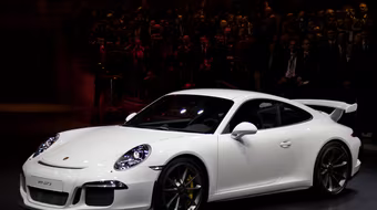 Choáng ngợp với thiết kế mới của siêu xe Porsche