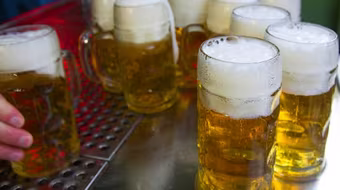 Tử vong sau khi uống 6 lít bia trong vòng 20 phút