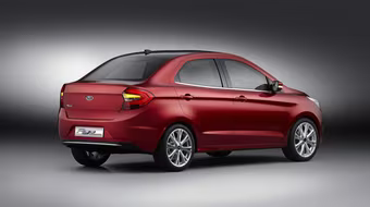 Ford Figo concept: Nhỏ nhắn xinh xắn 