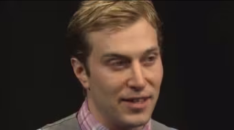 Kì lạ người đàn ông muốn kết hôn với máy tính của mình 