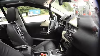 Land Rover Discovery Sport lộ ảnh chụp trộm nội thất 