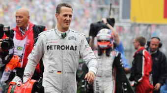 Mercedes tuyên bố vẫn tiếp tục hợp đồng với Micheal Schumacher