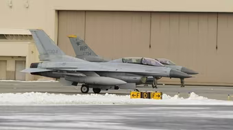 Hàn Quốc dừng toàn bộ chuyến bay quân sự sau sự cố với tiêm kích KF-16