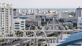 [ẢNH] 10 thành phố đắt đỏ nhất thế giới cho người nước ngoài năm 2021