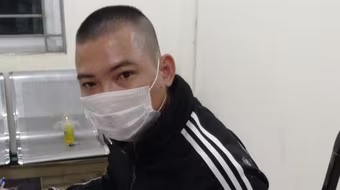 Bất chấp giãn cách xã hội, vẫn lao ra đường mua ma túy về sử dụng