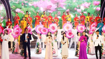 Kỷ niệm 133 năm Ngày sinh Chủ tịch Hồ Chí Minh (19/5/1890 - 19/5/2023): Cả nước hướng về Người