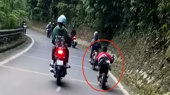 Xác minh làm rõ 'quái xế' nằm trên yên xe máy điện đổ đèo Vườn Quốc gia Ba Vì