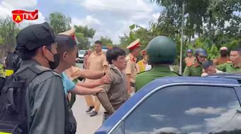 Công an truy đuổi 30 km, bắt gọn nhóm trộm ô tô 