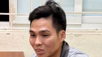 Tin Podcast ngày 21-11-2025: Tài xế lái xe tải đến cơ quan công an đầu thú, sau khi lao thẳng vào CSGT khi bị kiểm tra