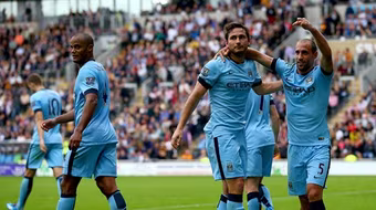 Lampard ghi bàn "như điên" ở Man City