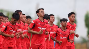 HLV Park tiếp tục gọi cầu thủ Việt kiều Pháp lên tuyển U22